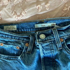 Levi’s Wedgie Jean